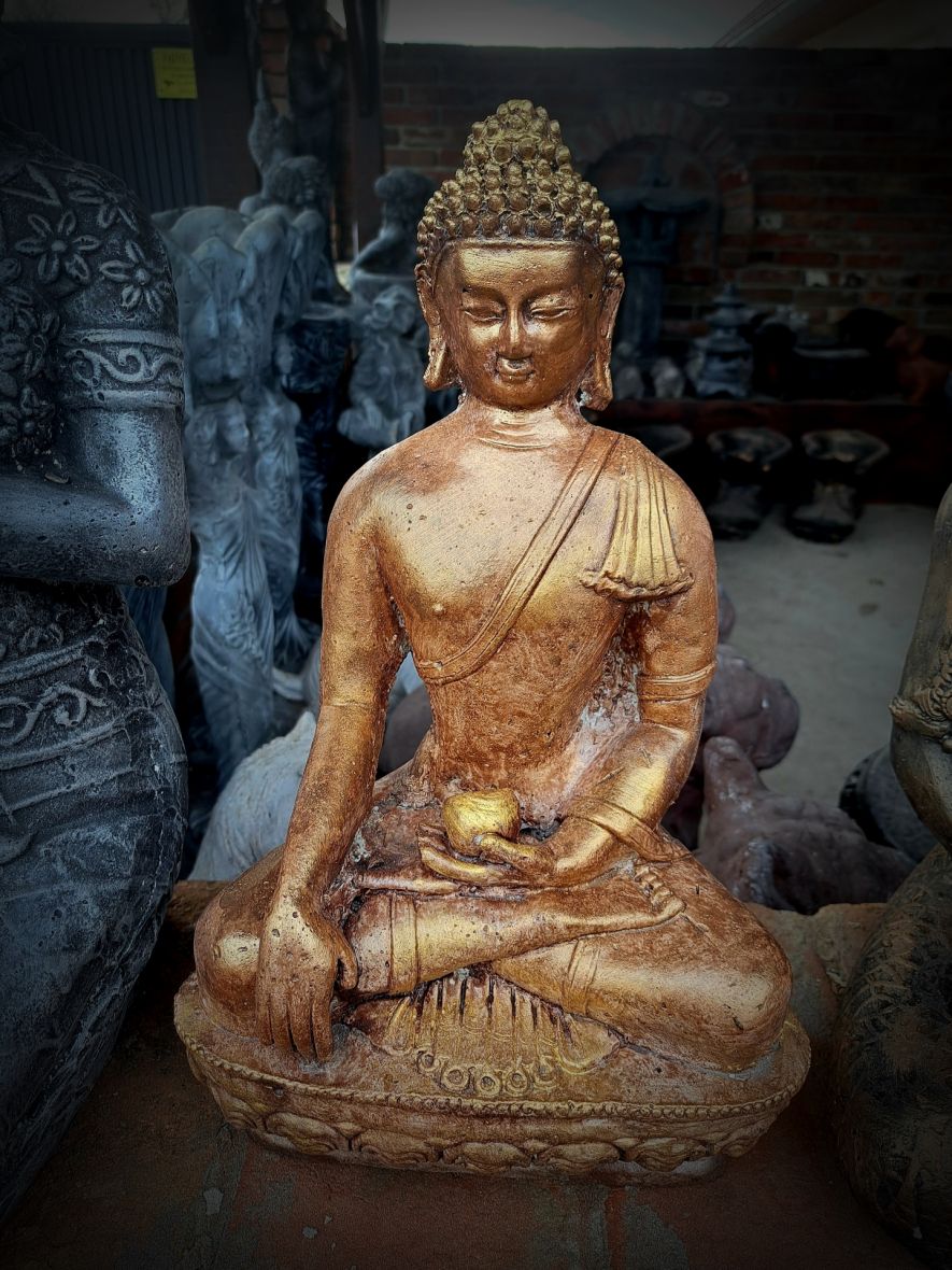 45cm magas ülő Buddha szobor: 20.000.-/db