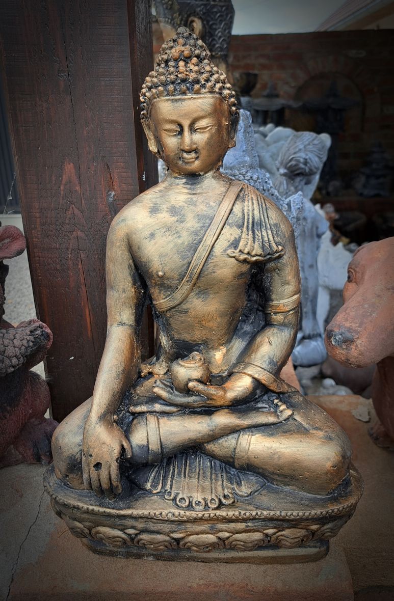 40cm magas ülő Buddha: 20.000.-/db